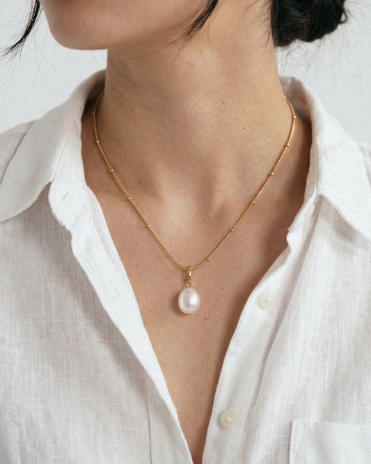 Pearl Pendent Necklace