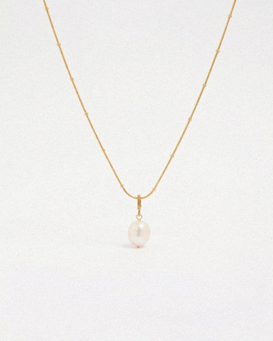 Pearl Pendent Necklace