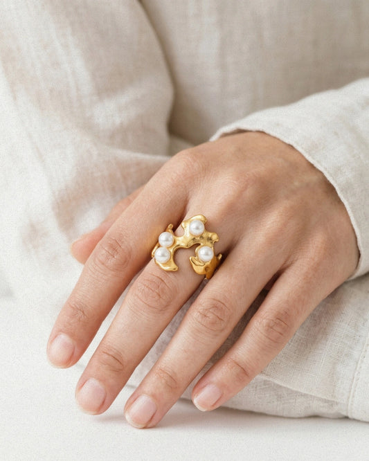 Statement Pearl Ring