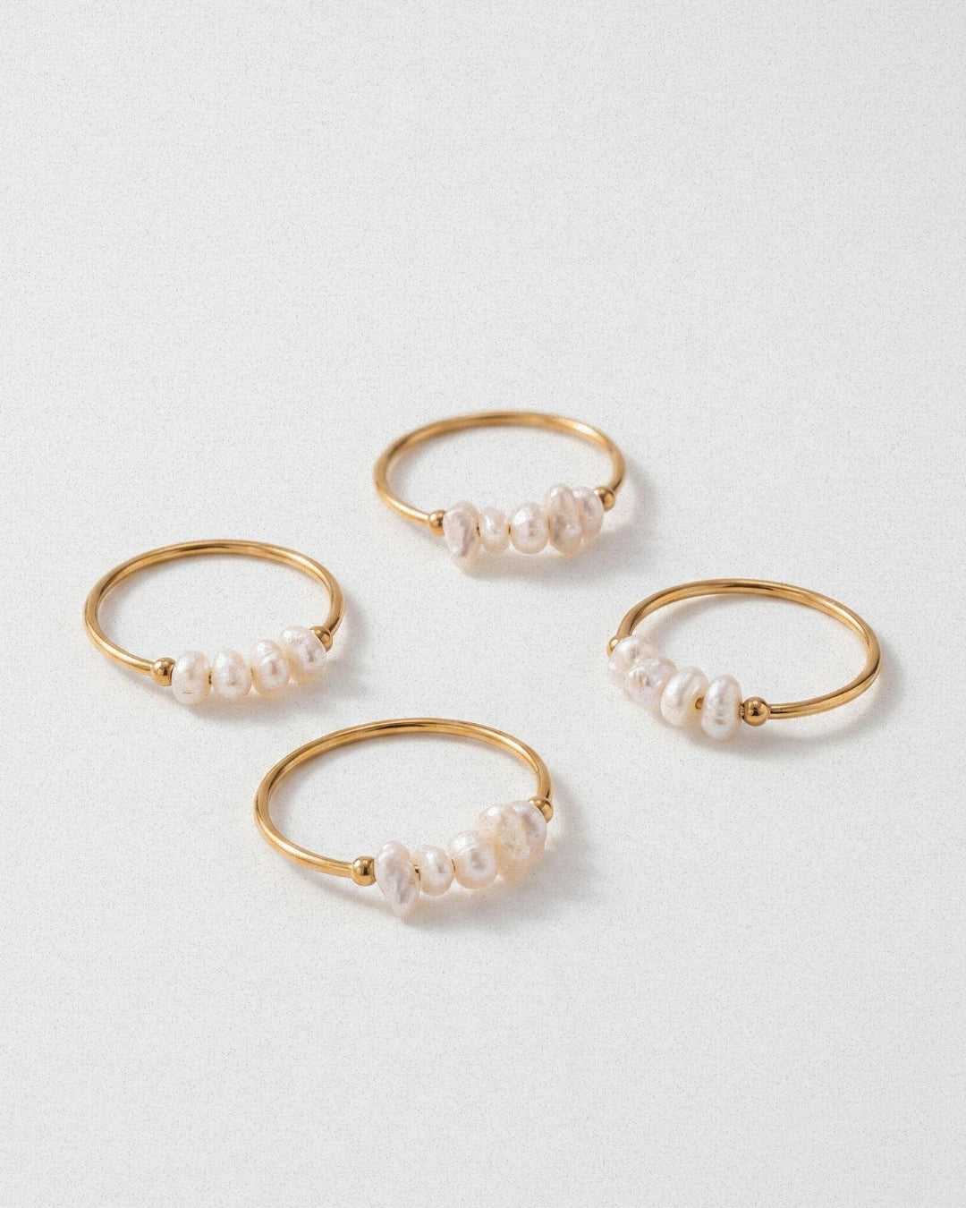 Dainty Pearl Ring