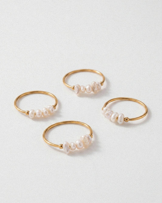 Dainty Pearl Ring