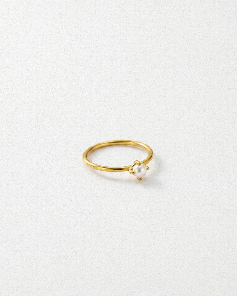 Solitaire Pearl Ring
